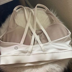 Lululemon white energy sports bra size 4